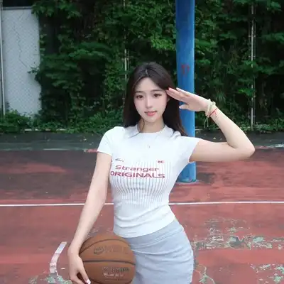 邱凡文